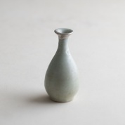 作品写真「初期伊万里 青白磁徳利（銀繕い）」