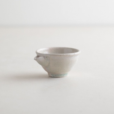 作品写真「白林檎灰釉片口」