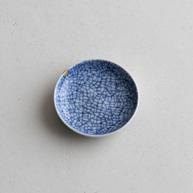 商品写真：古伊万里 氷裂文豆皿（金繕い）
