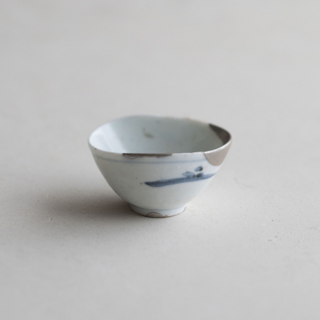 商品写真：初期伊万里 山水文沓盃（銀繕い）