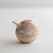 作品写真「白磁窯変注器 2026 b」